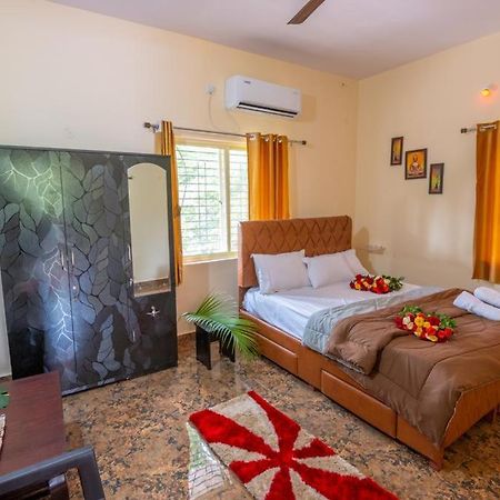 Saptami Hampi Homestay Kültér fotó